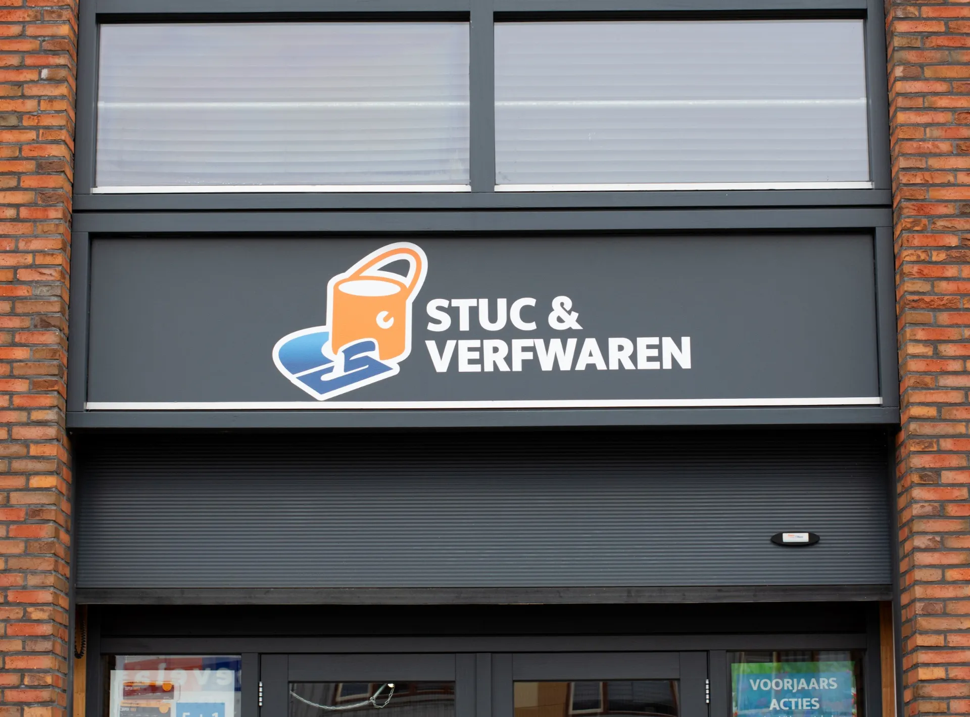 gevelbord stuc en verfwaren
